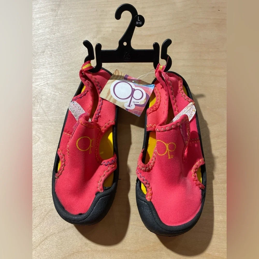 OP Kids Pink and Black Sandals Size Large (9/10) (LM)